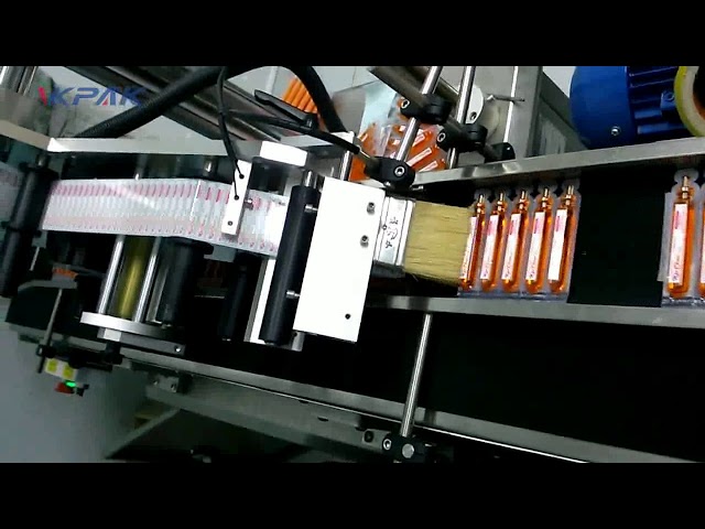 Stroj za samodejno označevanje epruvet za odvzem krvi